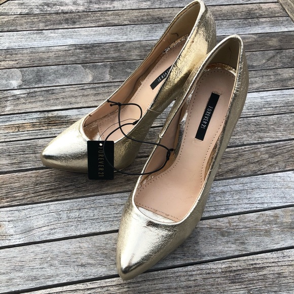 NWT - FOREVER 21 Pumps (LS-13) - Picture 2 of 8
